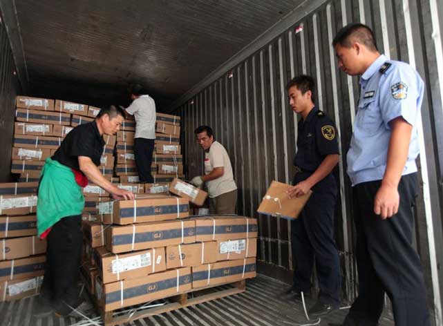深圳海关截获60集装箱共计1800吨走私冷冻肉类