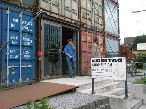 苏黎世FREITAG旗舰店,集装箱建筑,集装箱房屋,集装箱活动房,集装箱住宅,住人集装箱,二手集装箱