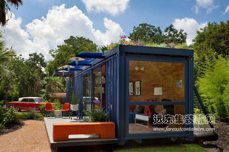 Container Guest House 集装箱宾馆的大面积落地玻璃窗