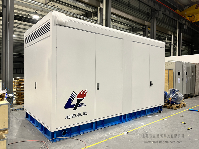 压缩机罩壳：侧墙设置检修门、仪表舱门等